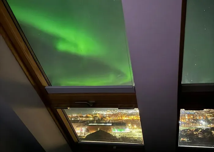 דירה Modern 3-bedroom With A View *