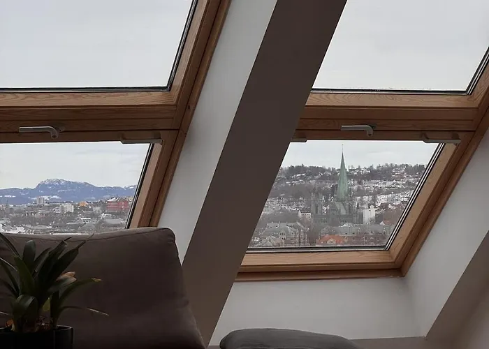 Modern 3-bedroom With A View Διαμέρισμα *