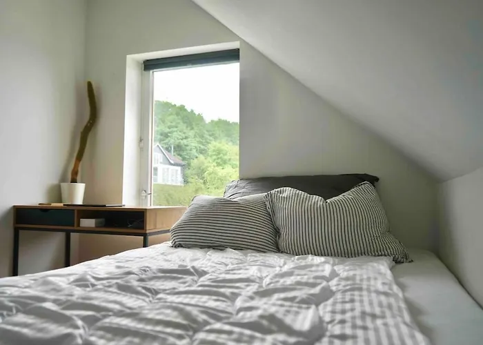 Modern 3-bedroom With A View Διαμέρισμα